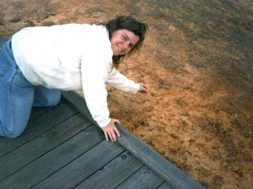 Barb checks out the pH of the algal mat.