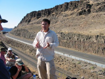 Matt Chamberlain, Laz, and Adam talked about different aspects of flood basalts at the Rock Creek stop, aided by convenient road and railway cuts.