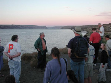Finally we stopped at the Sand Station Recreation Center for a view of the Wallula Gap, sunset, and a few talks. We stayed the night in Kennewick.