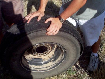 The University Motor Pool, in its infinite wisdom, had sent us out on dodgy Firestone tyres long after their propensity to fail on SUVs (such as those we were using) was well-known.