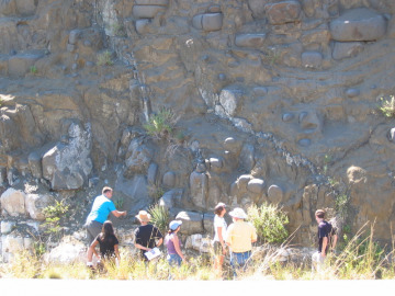 Day 1. We examine an outcrop with some nice spheroidal weathering features.