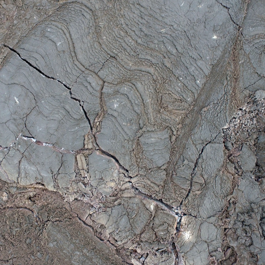 Remote sensing images collected from the UAVs provide insight into the complete processes of plate formation within the lava flow.