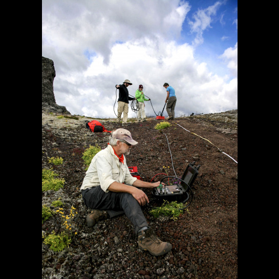 From left to right: Dr. Andy deWet, Dr. Colin Dundas, Danielle Moyer and Erika Rader use the GPS. 