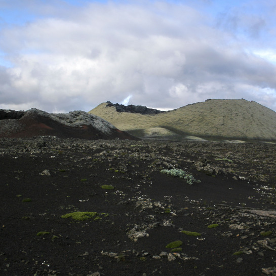 Cinder cones located along the Laki fissure. Fissure-fed lavas produced the large lava channels.