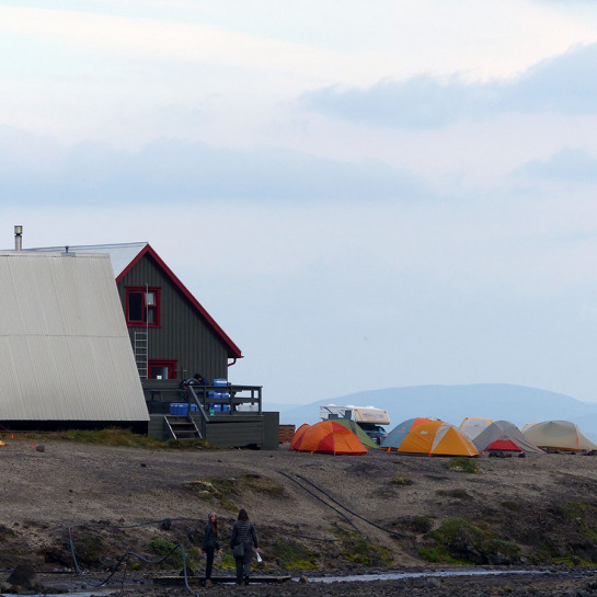 The science team stayed at Dreki, using one of the cabins for storing electronic equipment and cooking; however, most people prefered to spend the nights in their own tents outside.